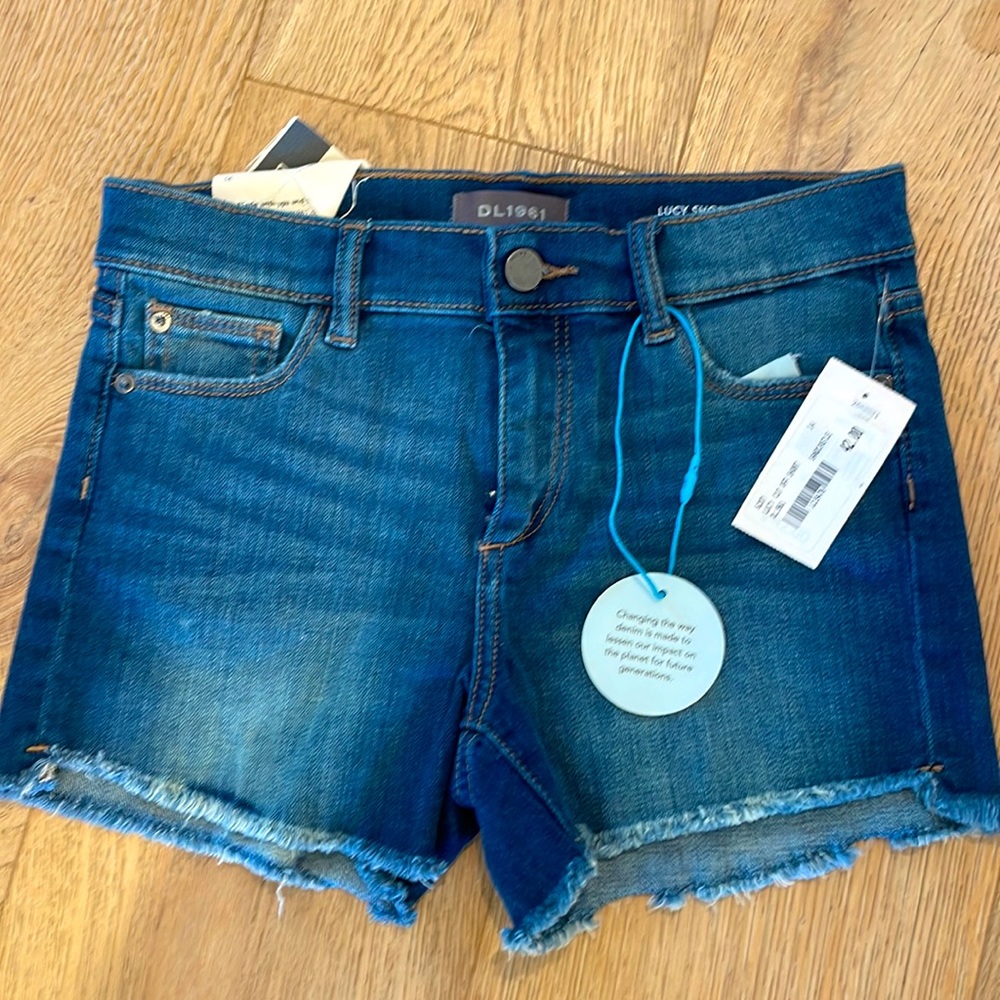 NWT DL161 “Lucy” denim shorts size 14